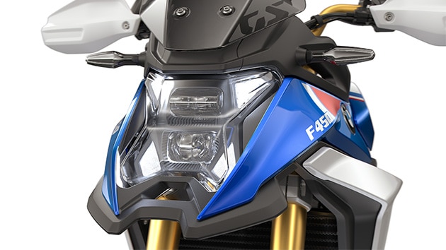 The LED headlight with daytime riding lights of the F 450 GS from BMW Motorrad