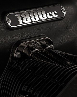 Impressive R 18 B boxer engine.