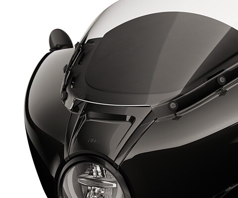 Front trim panel of the R 18 B.