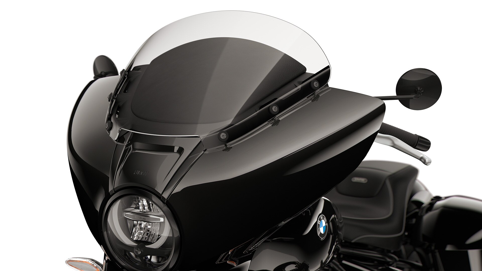 Front trim panel of the R 18 B.